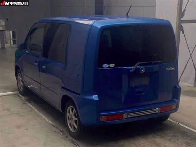 HONDA MOBILIO SPIKE