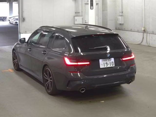 BMW 3-SERIES