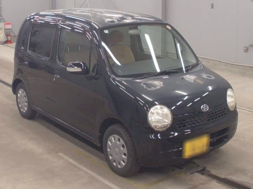 DAIHATSU MOVE LATTE