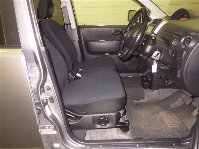 MITSUBISHI EK SPORT