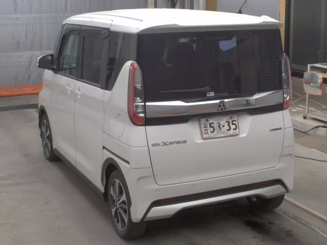 MITSUBISHI EK SPACE
