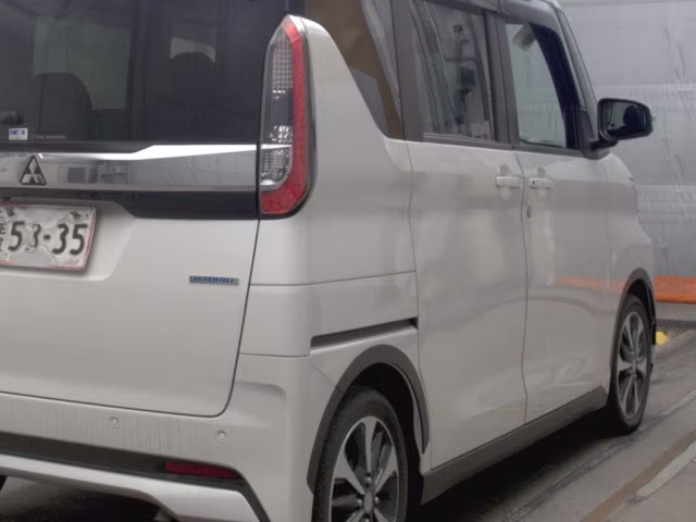 MITSUBISHI EK SPACE