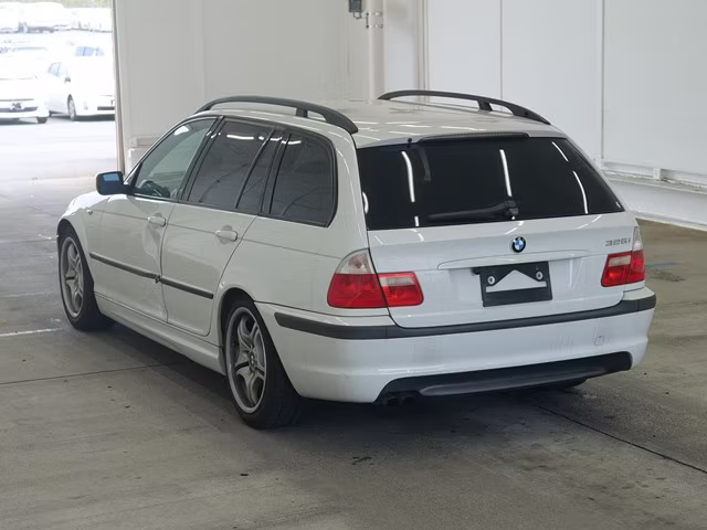 BMW 3-SERIES