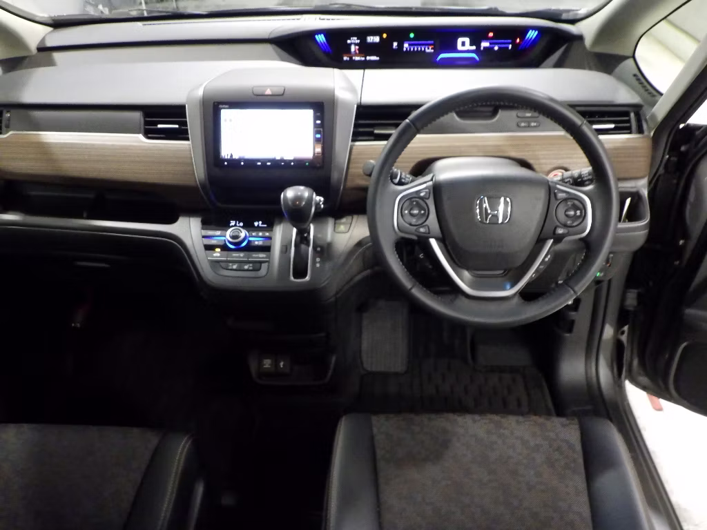 HONDA FREED+
