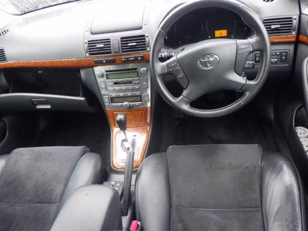TOYOTA AVENSIS