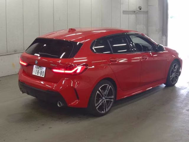 BMW 1-SERIES