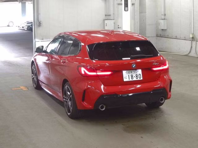 BMW 1-SERIES