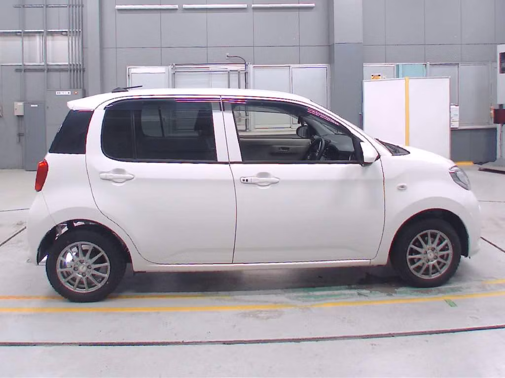 DAIHATSU BOON