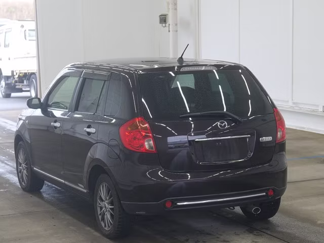 MAZDA VERISA