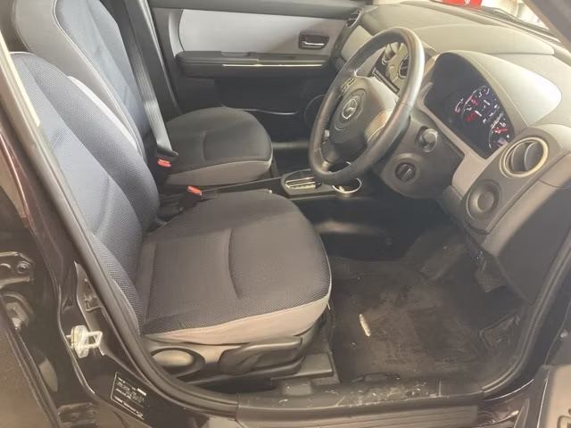 MAZDA VERISA