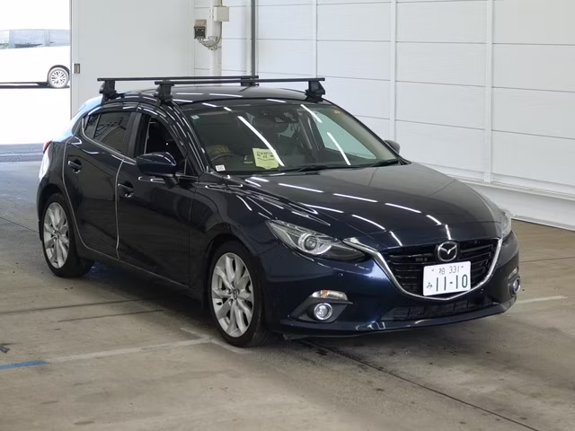 MAZDA AXELA