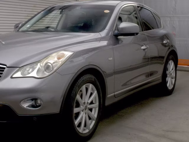 NISSAN SKYLINE CROSSOVER