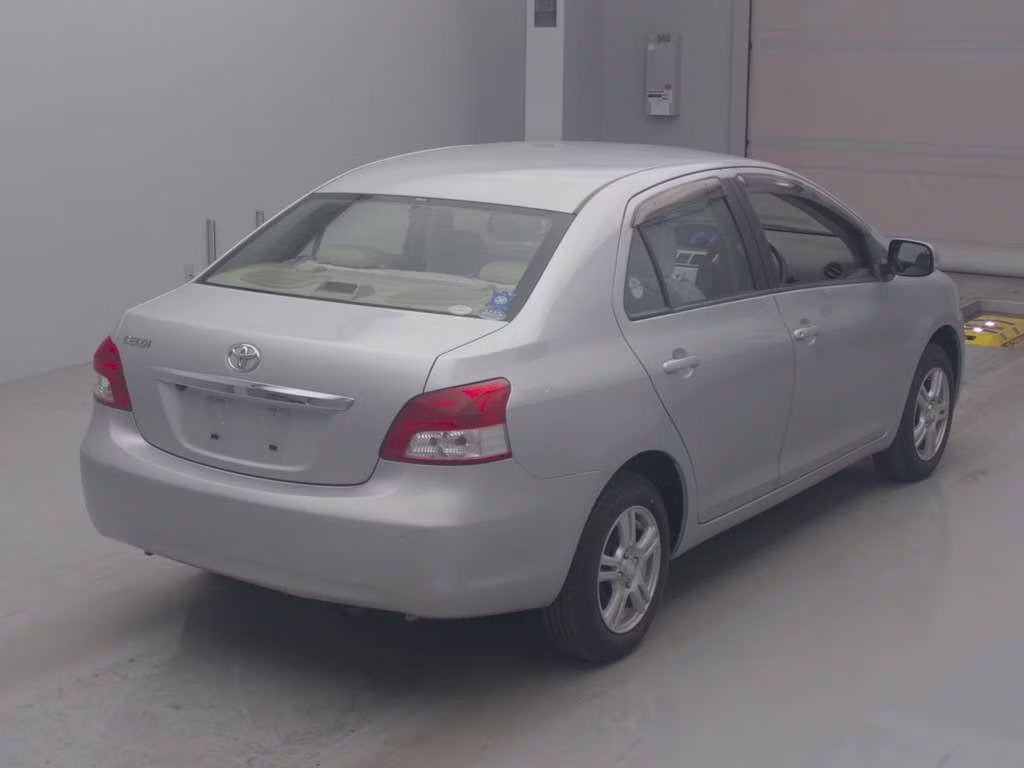 TOYOTA BELTA