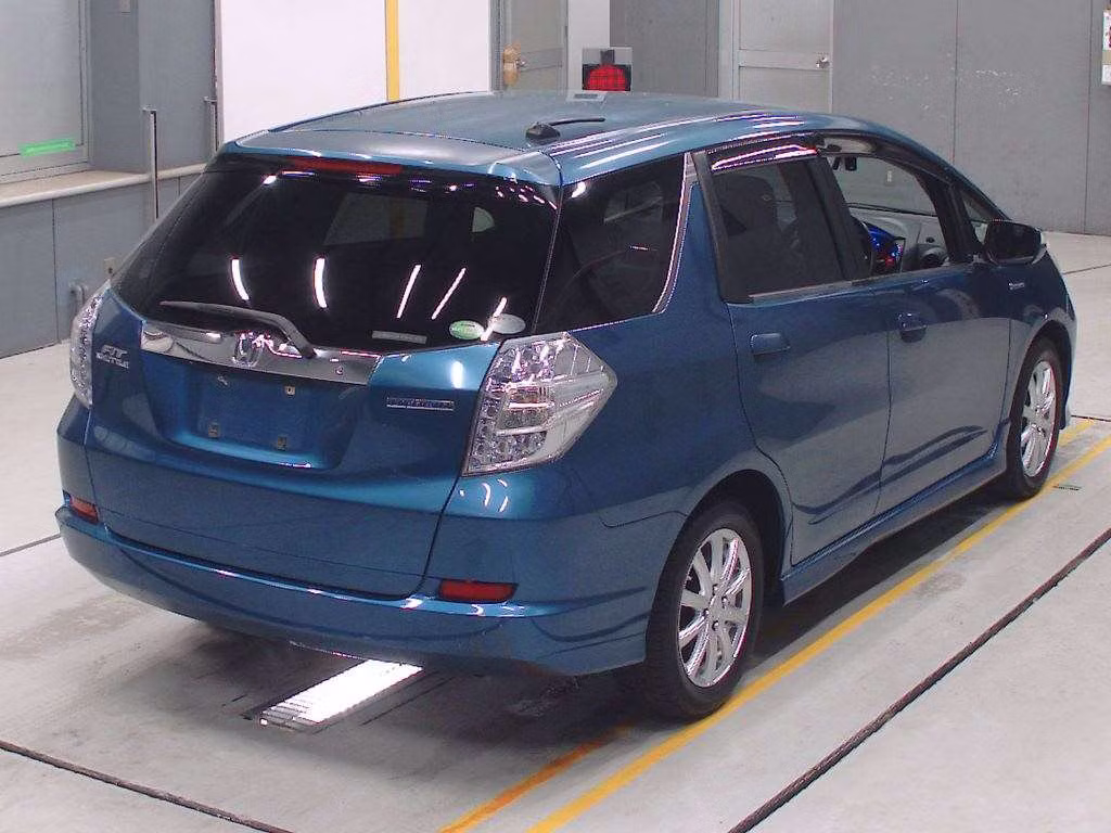 HONDA FIT SHUTTLE