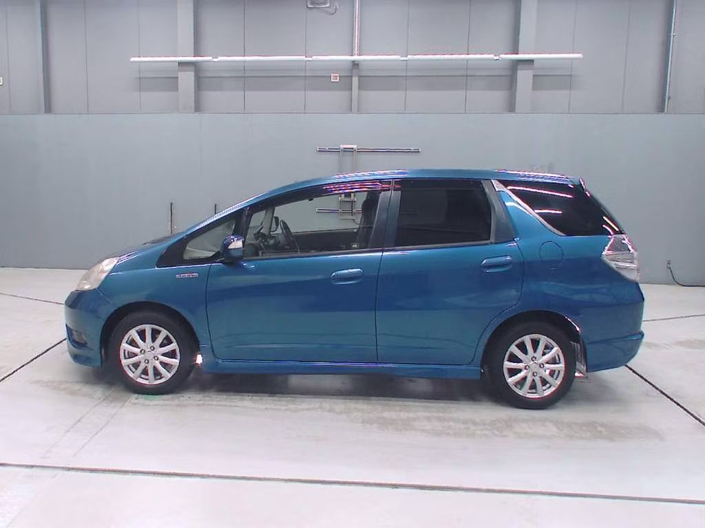 HONDA FIT SHUTTLE