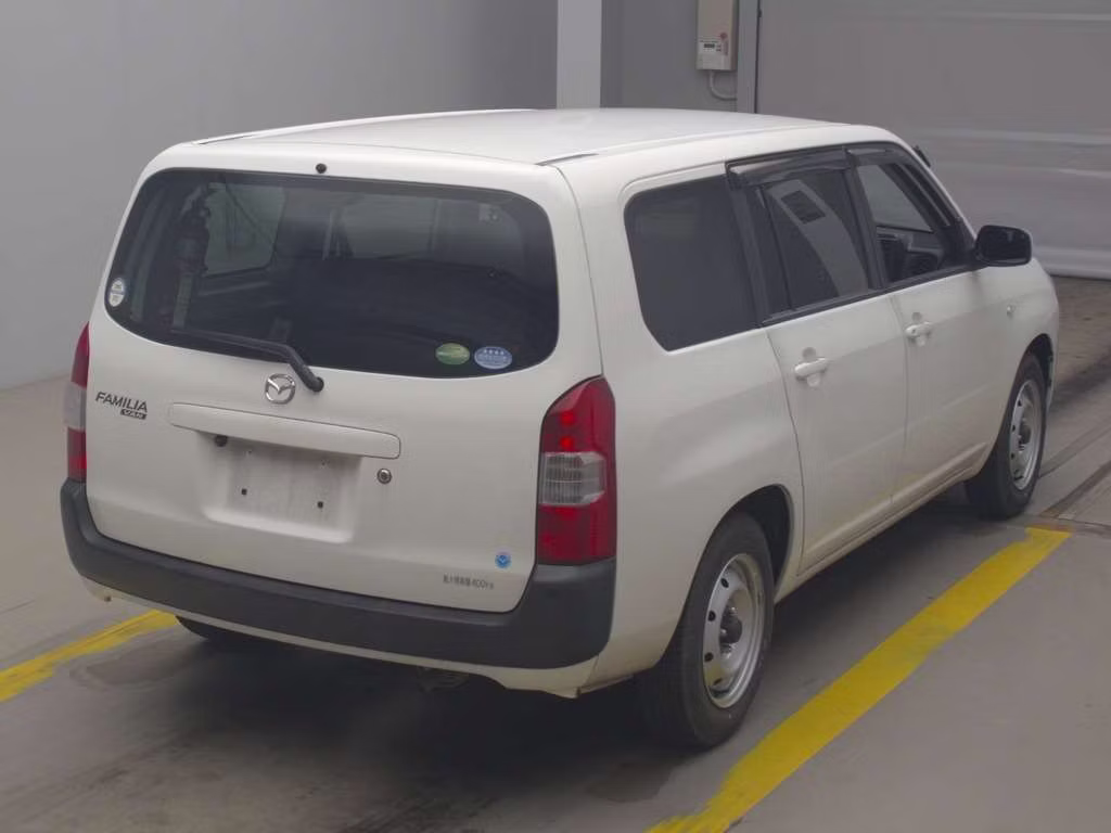 MAZDA FAMILIA