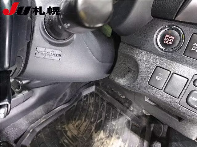 SUBARU TREZIA