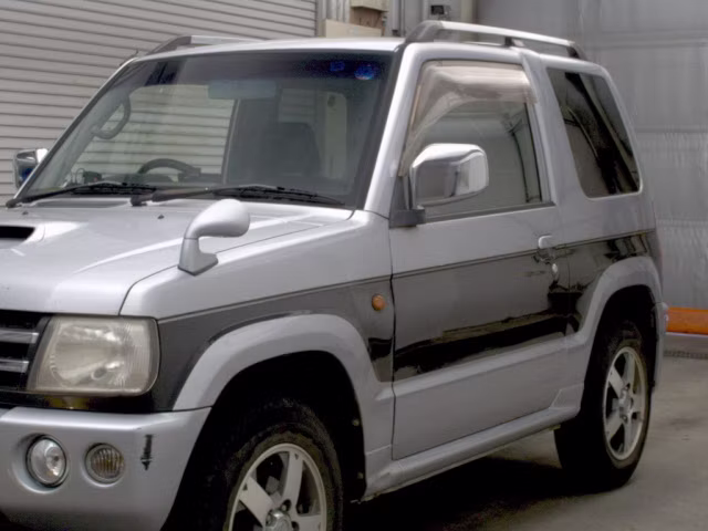 MITSUBISHI PAJERO MINI