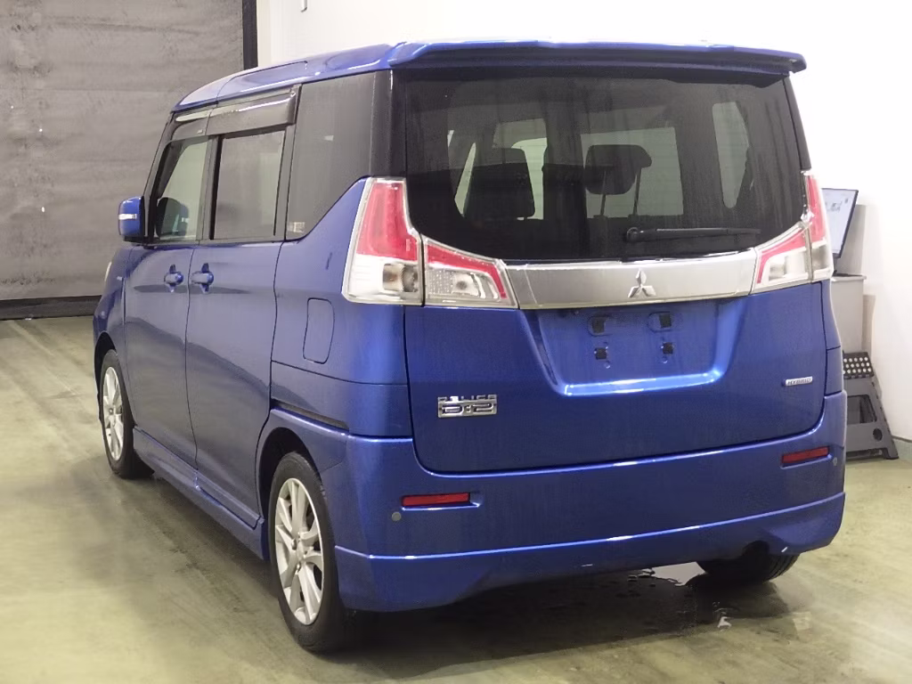 MITSUBISHI DELICA D:2