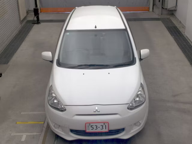MITSUBISHI MIRAGE