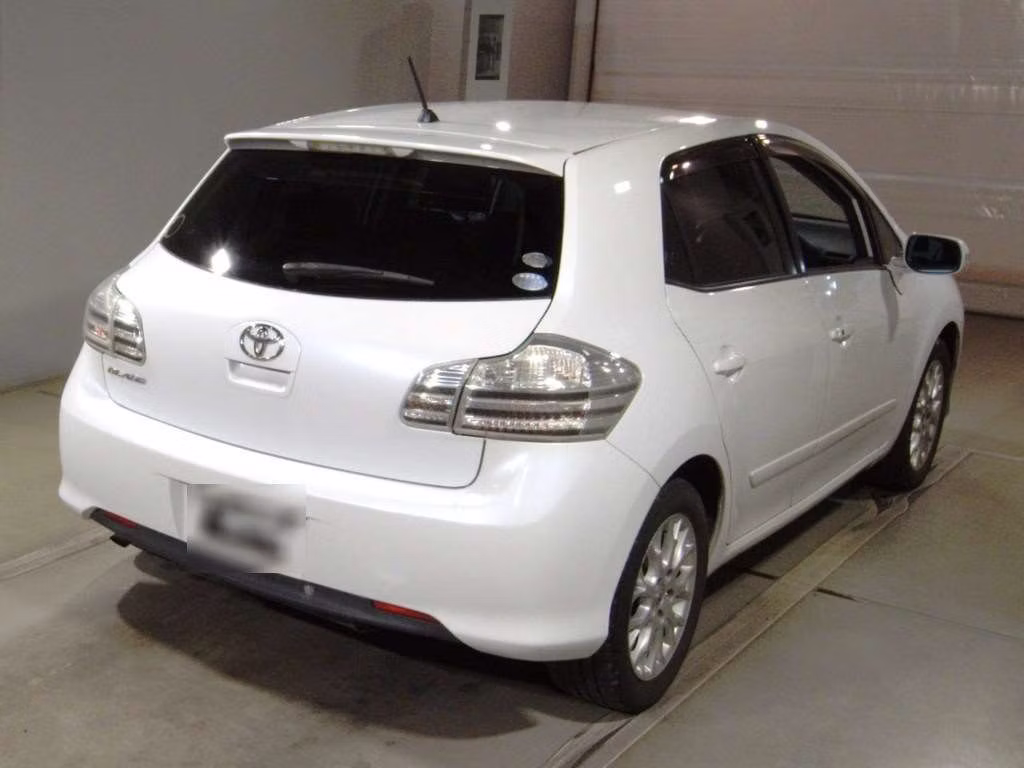 TOYOTA BLADE