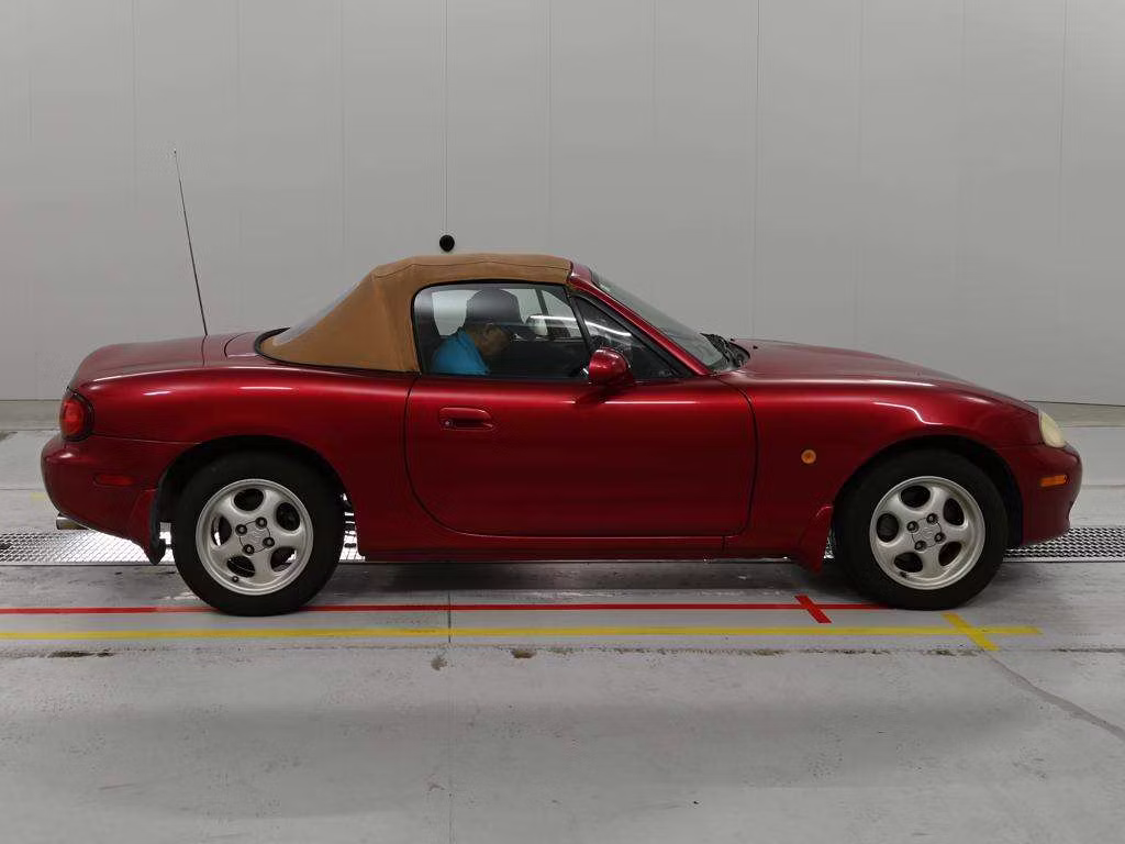 MAZDA ROADSTER
