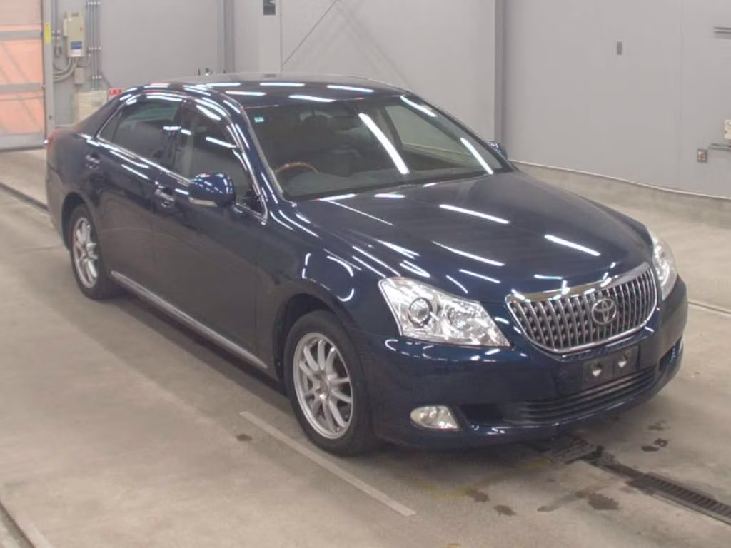 TOYOTA CROWN MAJESTA
