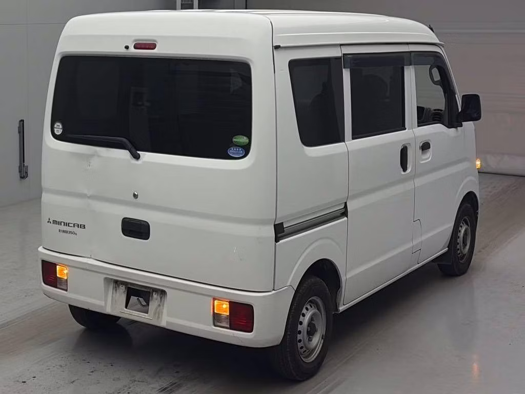 MITSUBISHI MINICAB