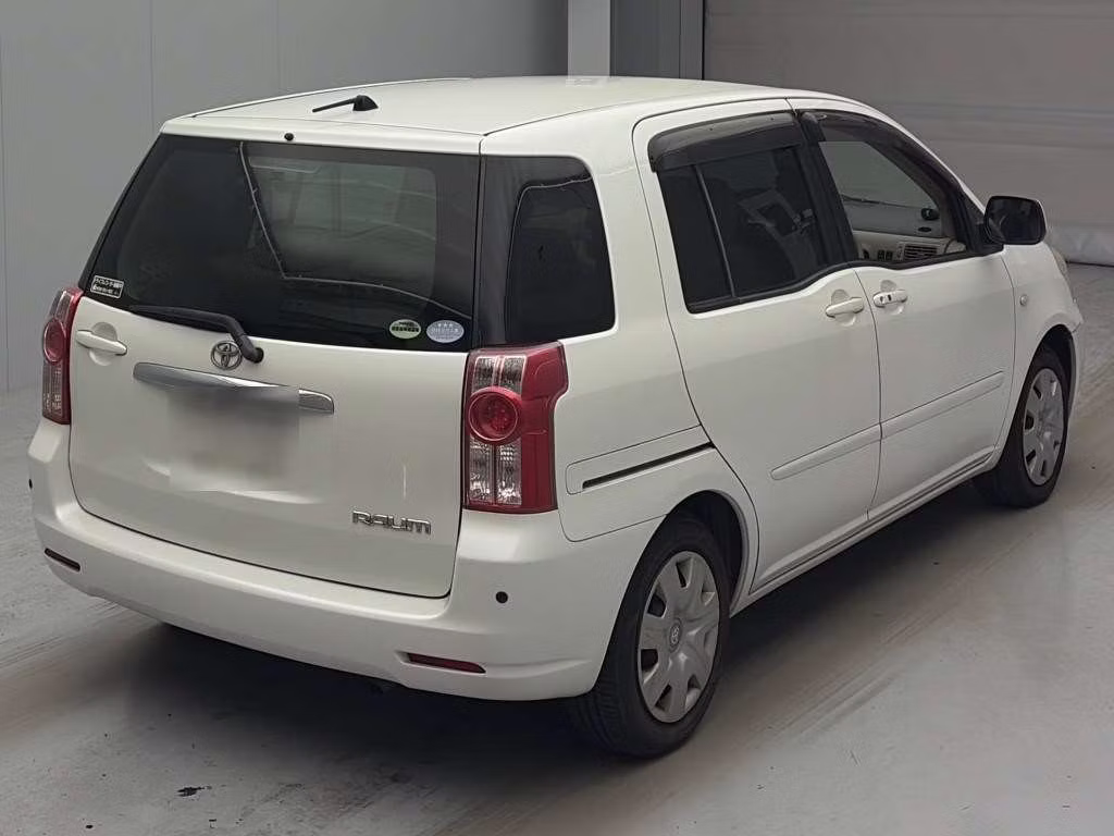 TOYOTA RAUM