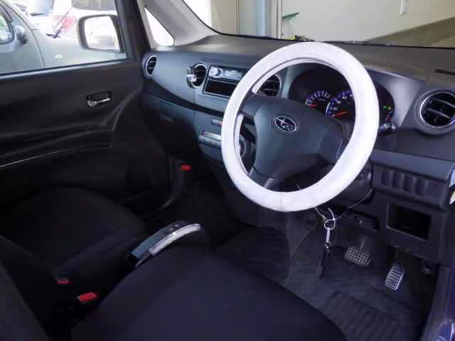 SUBARU LUCRA