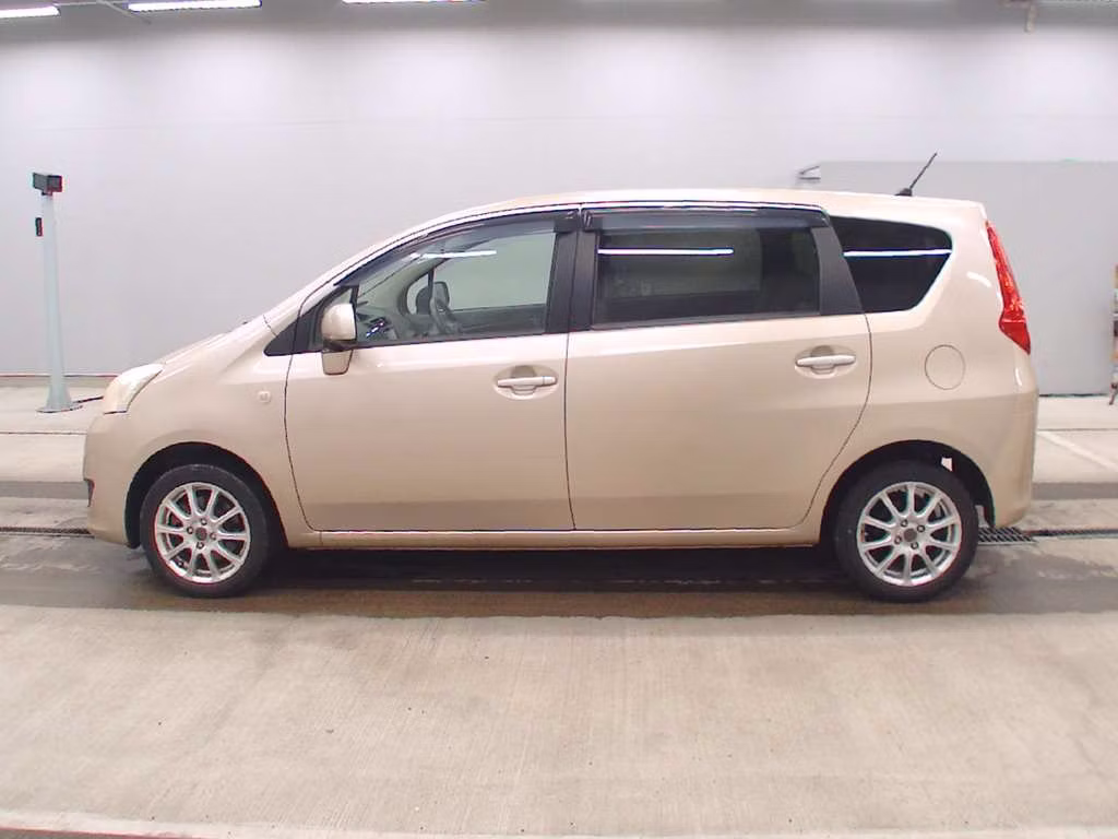 TOYOTA PASSO SETTE