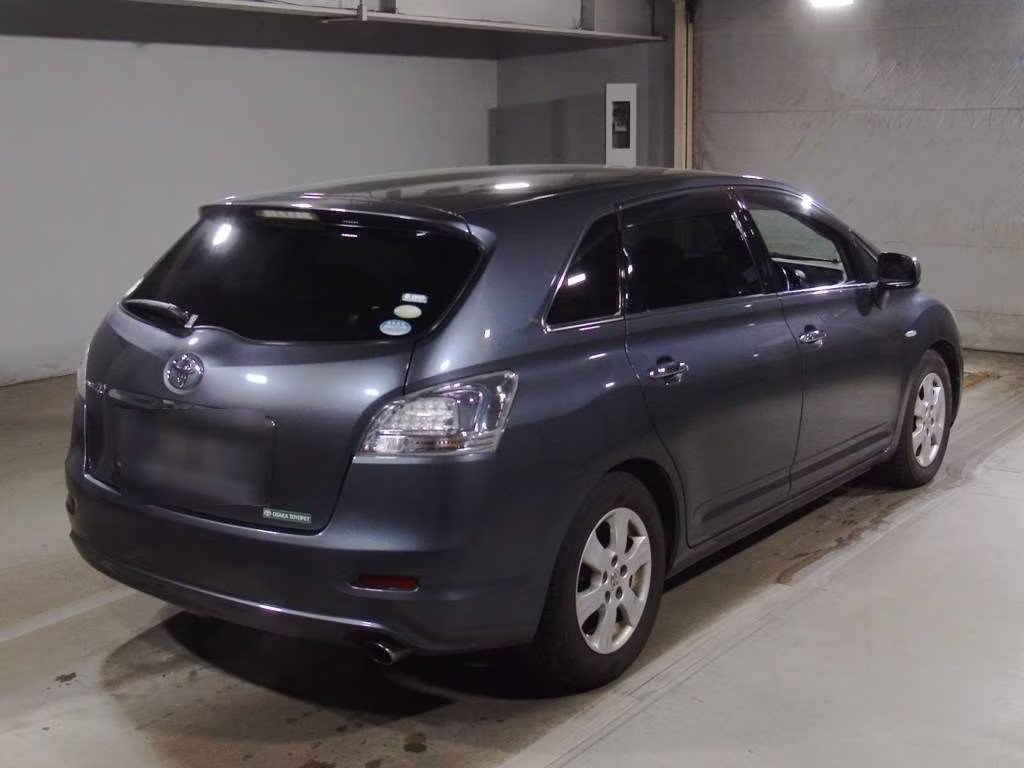 TOYOTA MARK X ZIO