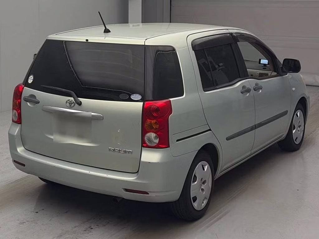 TOYOTA RAUM