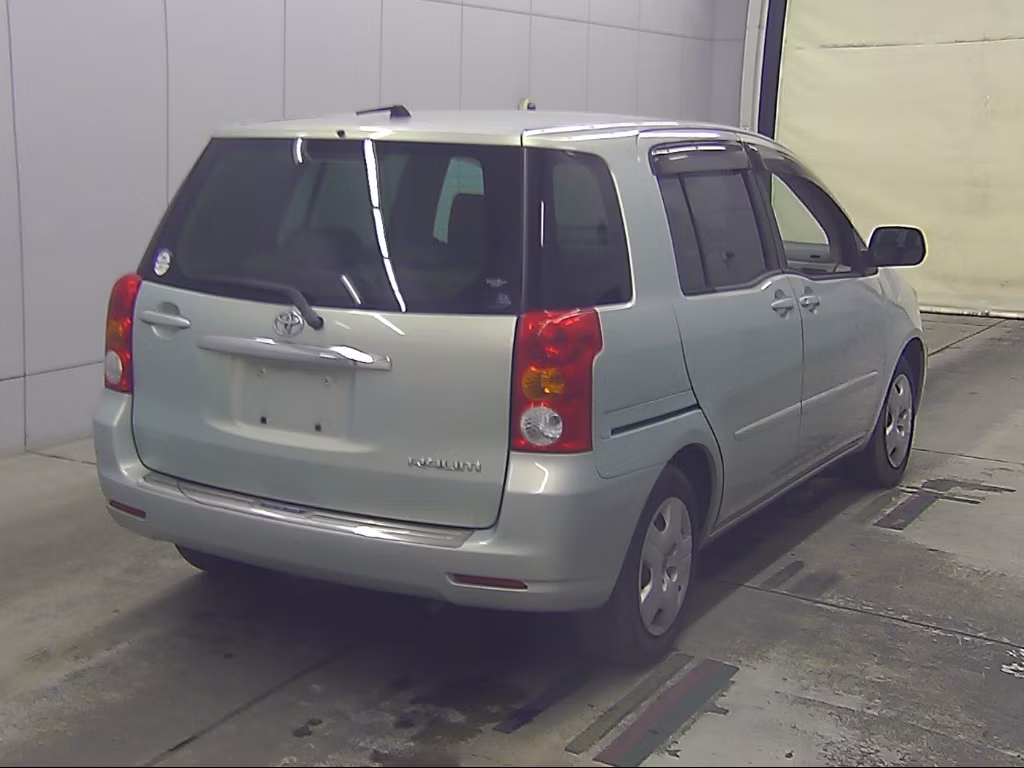TOYOTA RAUM