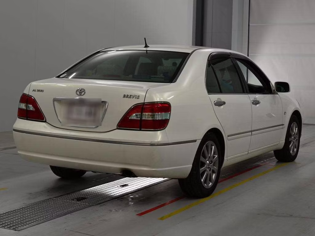 TOYOTA BREVIS