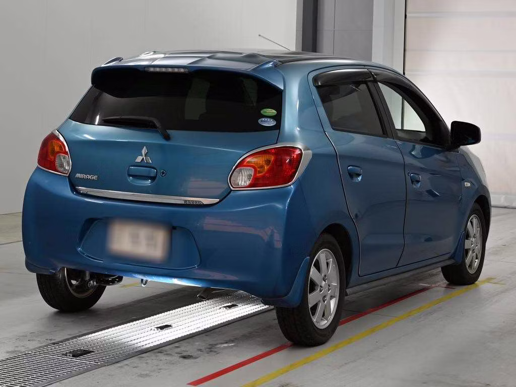 MITSUBISHI MIRAGE