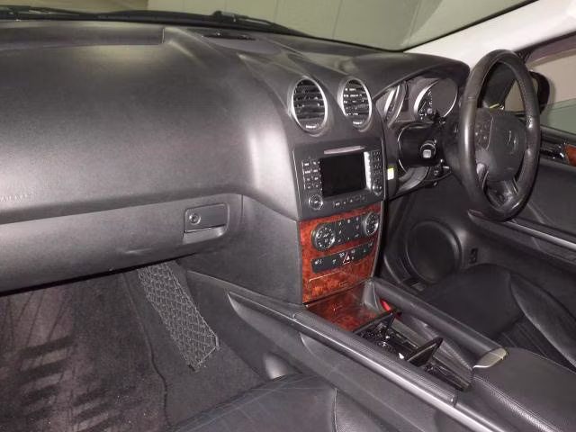 MERCEDES-BENZ M-CLASS