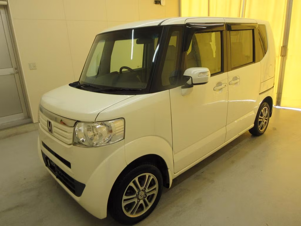 HONDA N-BOX+