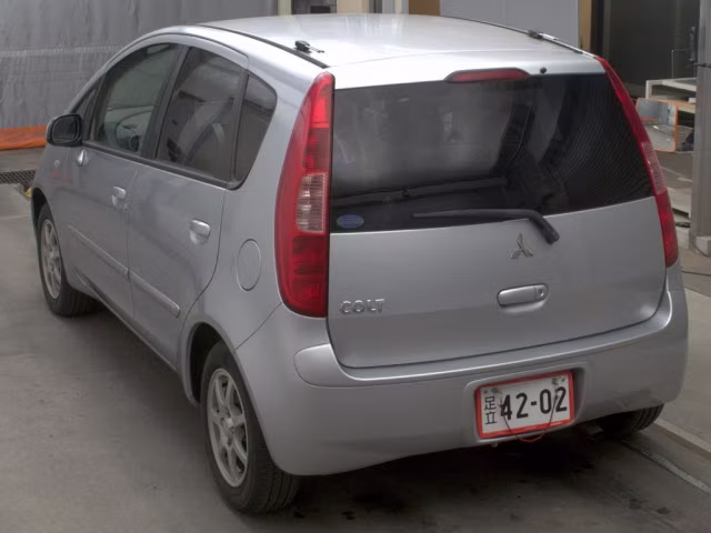 MITSUBISHI COLT