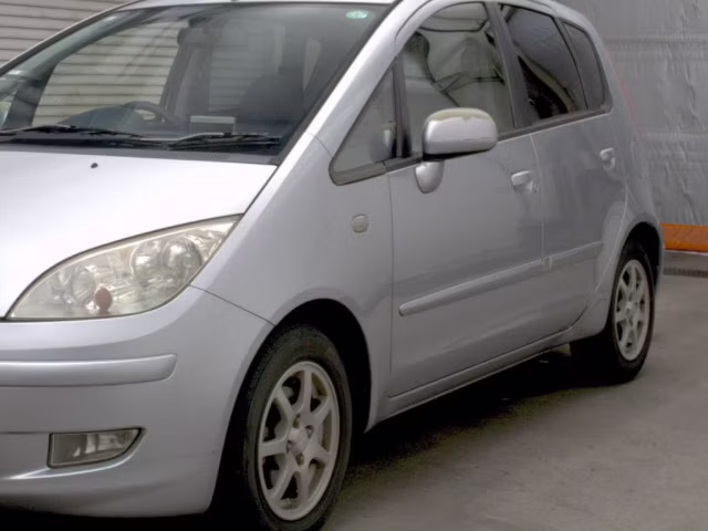 MITSUBISHI COLT