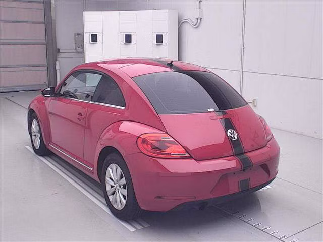 VOLKSWAGEN BEETLE