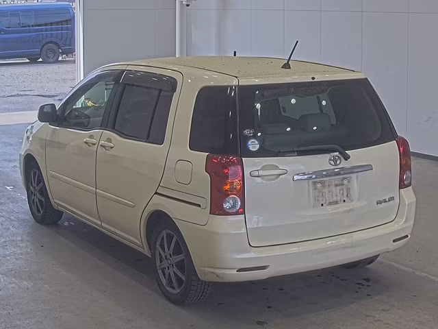 TOYOTA RAUM
