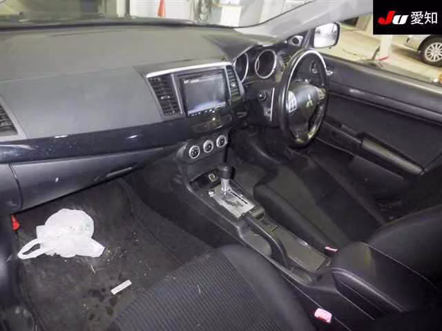 MITSUBISHI GALANT FORTIS