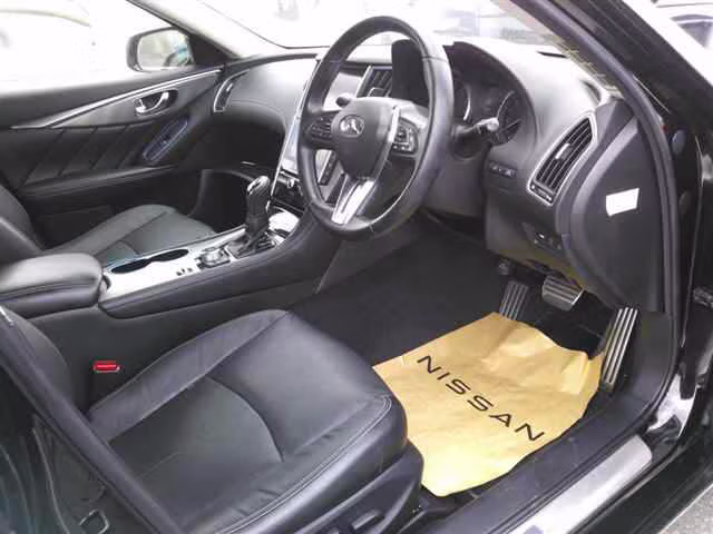 NISSAN SKYLINE