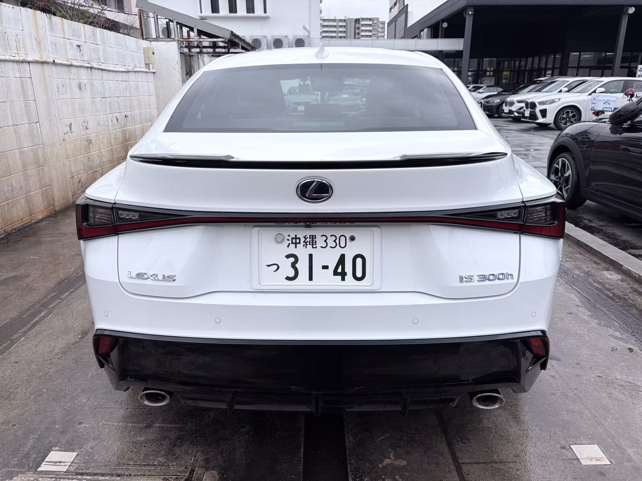 LEXUS IS300H