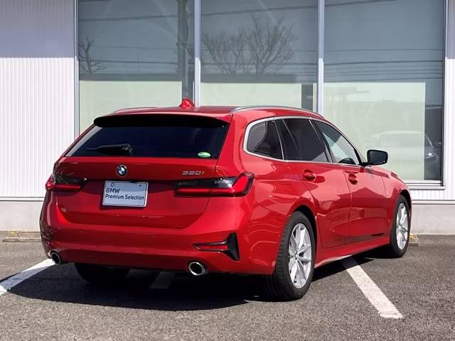 BMW 3-SERIES