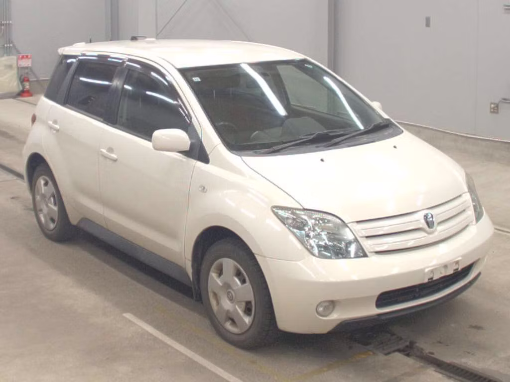 TOYOTA IST