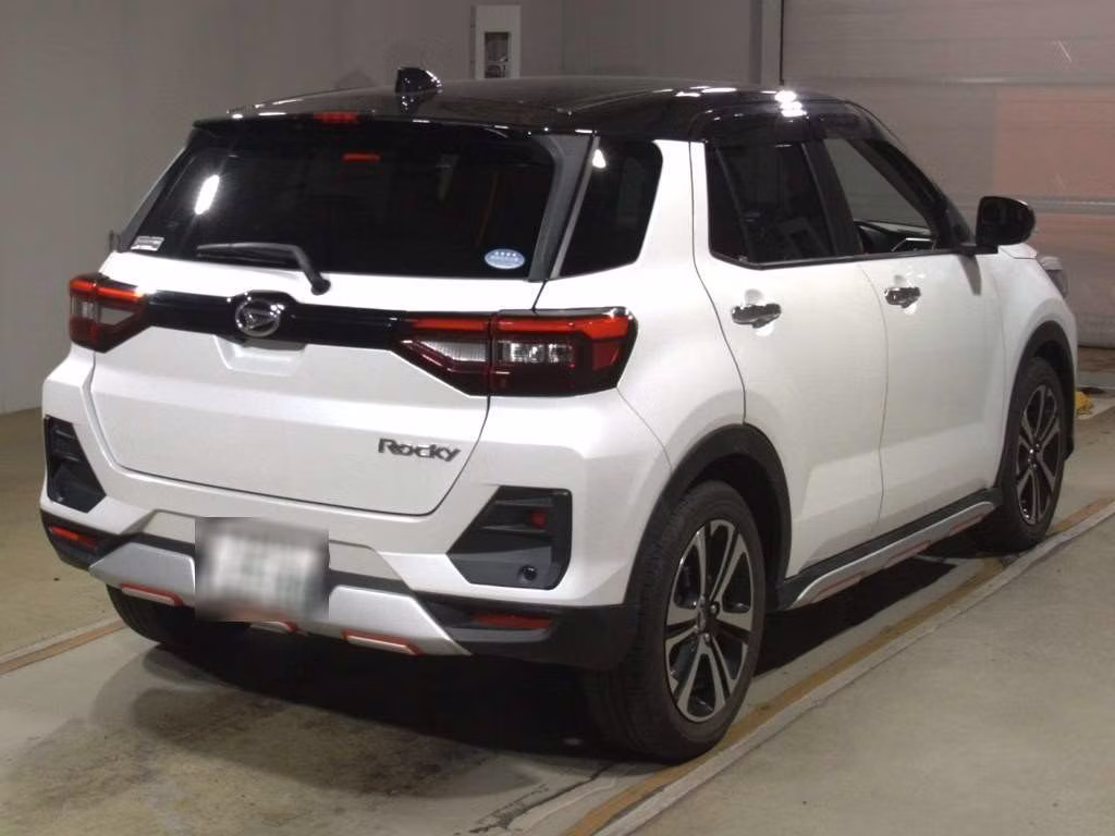 DAIHATSU ROCKY