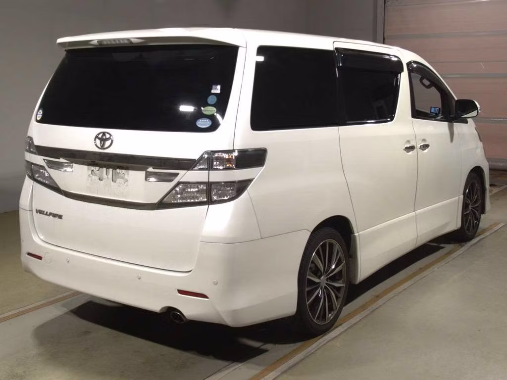 TOYOTA VELLFIRE