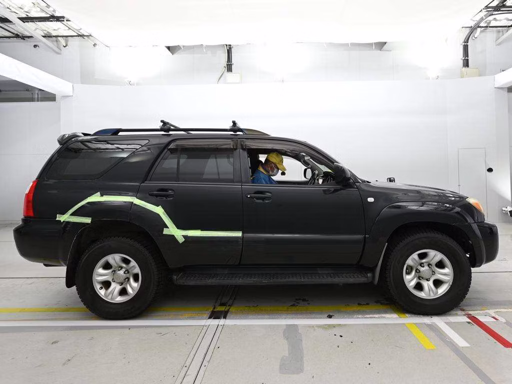 TOYOTA HILUX SURF